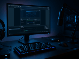 Gaming-Streamer-Setup mit 240 Hz-Monitor, OBS-Ansicht, Capture-Card und kühler RGB-Beleuchtung im 16:9-Format.